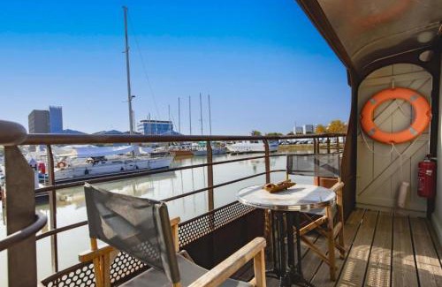 Bassins a Flot Boat Rental | Superbe Péniche En Centre Ville