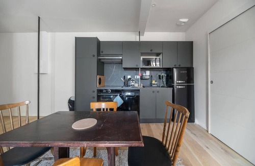 Vieux Vichy Apartment | Superbe studio climatisé dans immeuble classé