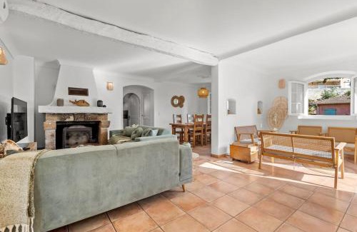 Theoule-sur-Mer Villa | Superbe Villa à 300m de la plage de Théoule Sur Mer !