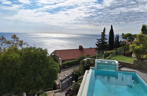 Espero-Pax Villa | Superbe Villa 4 Chambres - 10 Personnes - Piscine vue Panoramique Méditerranée