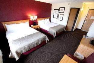 Litchfield Hotel | SureStay Plus Hotel by Best Western Litchfield