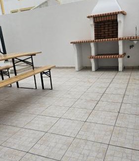 Ferrel Villa | SURFANDO NO BALEAL 8 pessoas