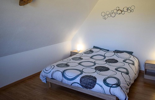 Asson House | Surrounded by the beautiful mountain scenery of the Pyrenees, this charming stone house welcomes you