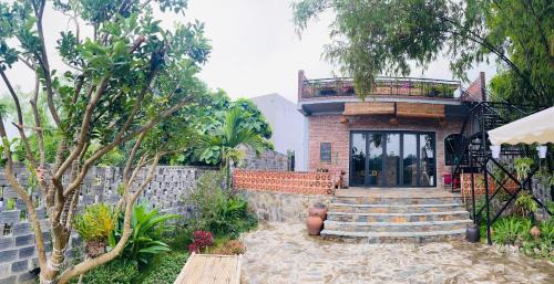 Quoc Oai House | Sushi House Homestay