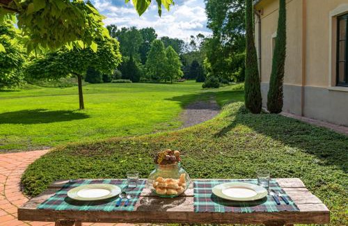 Szentgalosker House | Svastics kúria