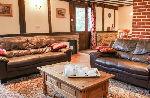 Hopton Castle House | Swallow Cottage