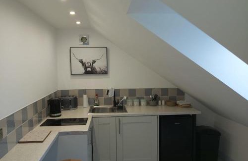 Huxley Apartment | Swallows Retreat: A Country Loft Apartment