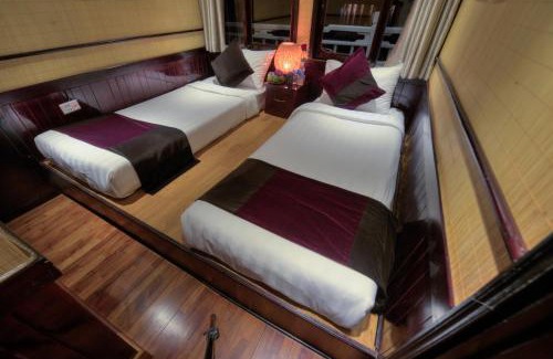 Bai Chay Boat Rental | Swan Cruises Halong