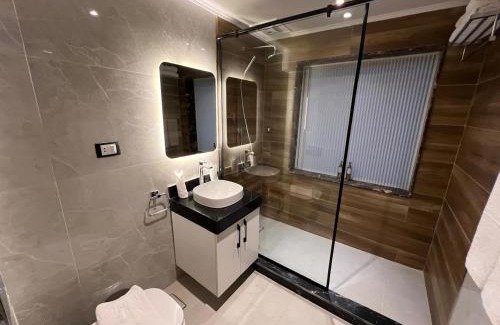 Nile River Luxor Boat Rental | SWAN DAHABIYA Luxury Boutique Nile Cruise - Every Friday from Aswan for 3 nights & Every Monday from Luxor for 4 nights