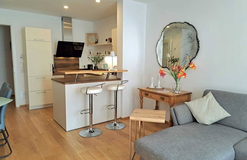 Gmain Apartment | Swan vacation apartment 60 sqm with terrace and 2 bathrooms in the pedestrian zone