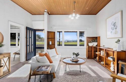 Queenscliff House | Swan View