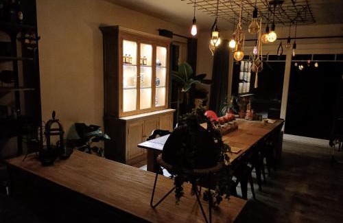 Sijsele Bed & Breakfast | SWANder