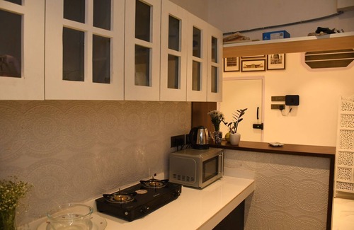 Santacruz West Apartment | Swank at 11 1BHK Apartment, Khar West