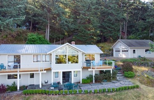 Rosario House | Sweeping Sound Views, Pet friendly, 3 Bedroom