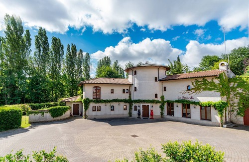 Vilvoorde Apartment | Sweet Apartment - 2 Bedrooms, Private Garden, Privacy Assured