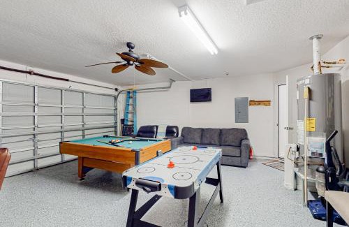 Solana House | Sweet Blooms at Solana Resort