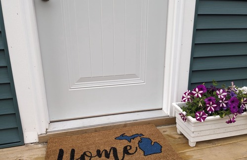 Ahmeek Apartment | Sweet One Bedroom in the heart of the Keweenaw!