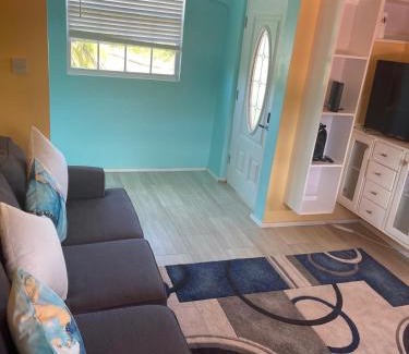 Deruisseaux Apartment | Sweethaven in Anse-Ger, 20 min from airport