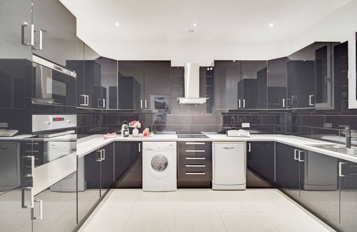 Champs-Elysees Apartment | Sweett | Boccador III