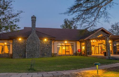 Nanyuki Cabin | Sweetwaters Serena Camp