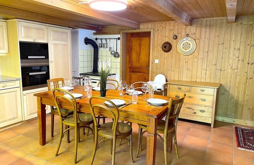 Darligen Apartment | SwissHut Stunning Views Alps & Lake - Chalet Erli