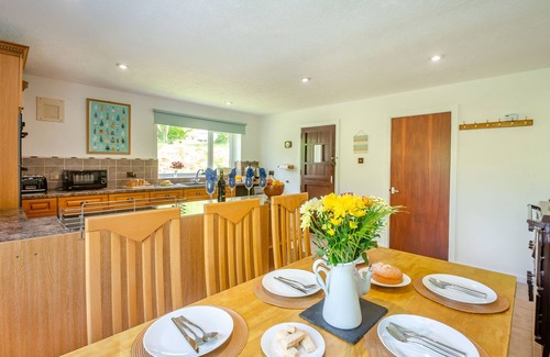 Nant Peris House | Swn y Nant - Three Bedroom House, Sleeps 6