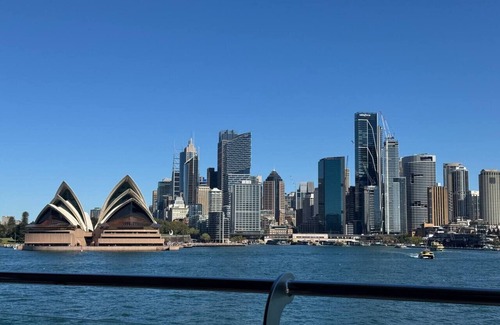 Kirribilli Apartment | Sydney`s Best Harbour Views|First Row Water Front