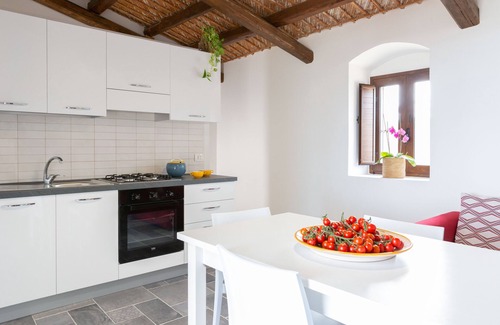 Donnalucata Villa | Sympathy, Emotion of Barone house, villa with pool, sea view, free wifi