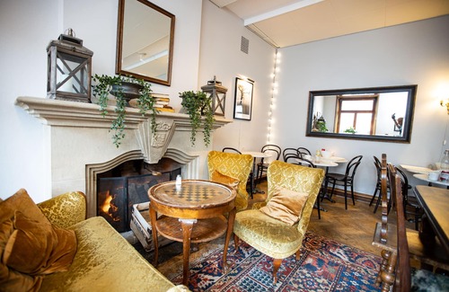 Centrala Trelleborg Bed & Breakfast | Systrar & Bönor Bed & Breakfast