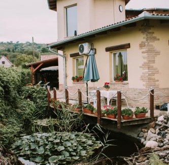 Szekszard House | SZÉP KERT VENDÉGHÁZ