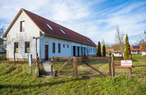 Kiskorpad Apartment | Szent Kristóf Udvarház