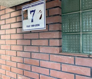 Glogow Apartment | Szmaragdowy Zakątek