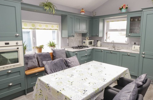 Wild Atlantic Way Cottage | TÍ COILÍN MHAC, pet friendly in Lettermore, County Galway