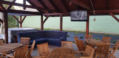 Mezotur House | Tó úti Vendégház