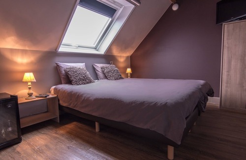 Poelkapelle House | 't Oud gemeentehuis Poelkapelle