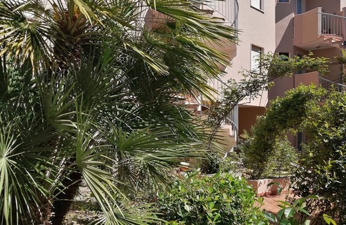 Cavaliere Apartment | T2 air-conditioned apartment - terrace - secure residence - 4 min beach, shops