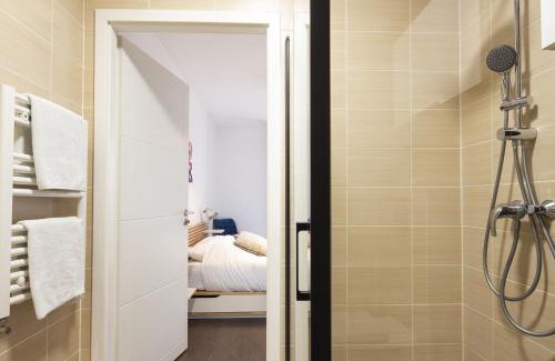 Neudorf Est Apartment | T2 - Balcon -15 min centre ville et Allemagne