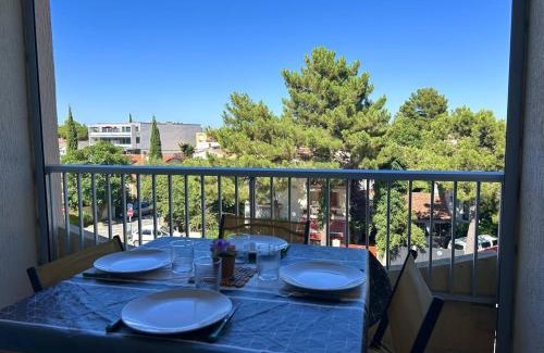 Argeles Plage Apartment | T2 Cabine près de la plage avec parking à Argelès-sur-Mer - FR-1-388-246