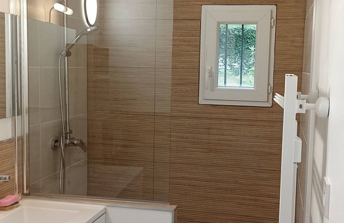 Tourves Bed & Breakfast | T2 "NATURE" - 30m2 - Swimming pool - Provence Verte - Near Sainte-Baume -3 pers.