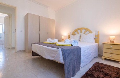 Penina Apartment | T2 Oásis Parque, Piscinas, Jacuzzi e ténis!