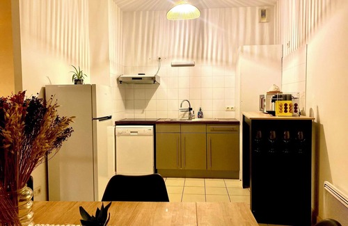 Bastide Saint-Louis Apartment | T3 just a stone's throw from the famous Place Carnot, in the heart of the city