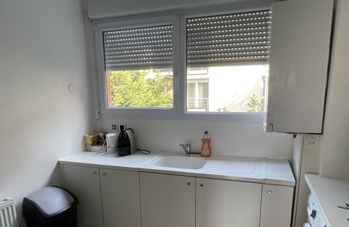 Buers Apartment | T5, 4 Chambres, Gratte Ciel, Villeurbanne Tout Équipé