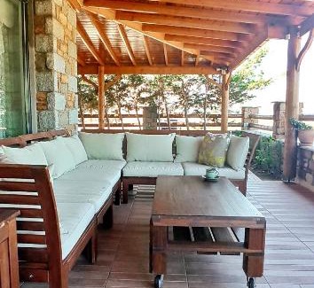 Gokceada Villa | Taş Villa Ada Evi - 3+2 Dubleks, Verandalı