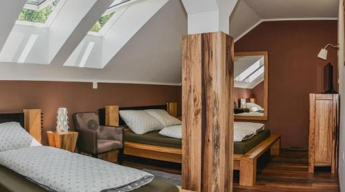 Dravograd House | Ta Fabrika Restavracija,pizzerija in prenočišča