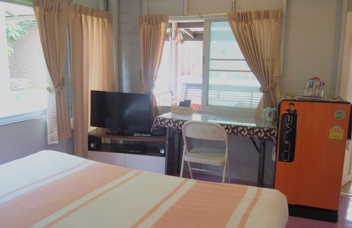 Doem Bang Hotel | Tahjeen River Home