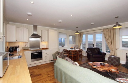 Baleshare Cottage | TAIGH GORM, family friendly, character holiday cottage in Balivanich