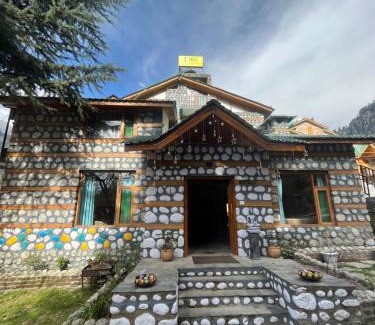 Vashist House | Tales N Trails