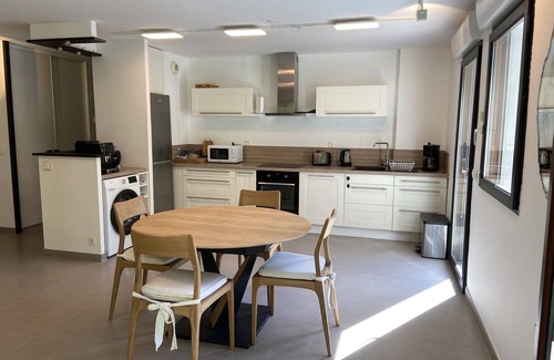 Talloires-Montmin Apartment | TALLOIRES, TYPE 3 rez de jardin, proche lac, 4 pers.