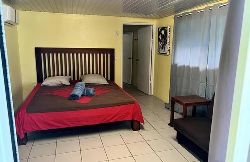 Nunue House | Tamaru Nui Ninamu 3 chambres 2 à 9 couchages et Studio 1 ch