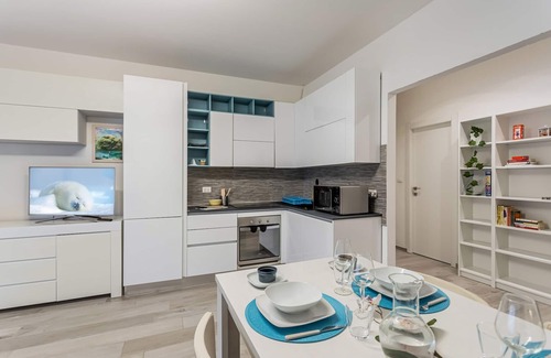 Pavia Apartment | Tania Home